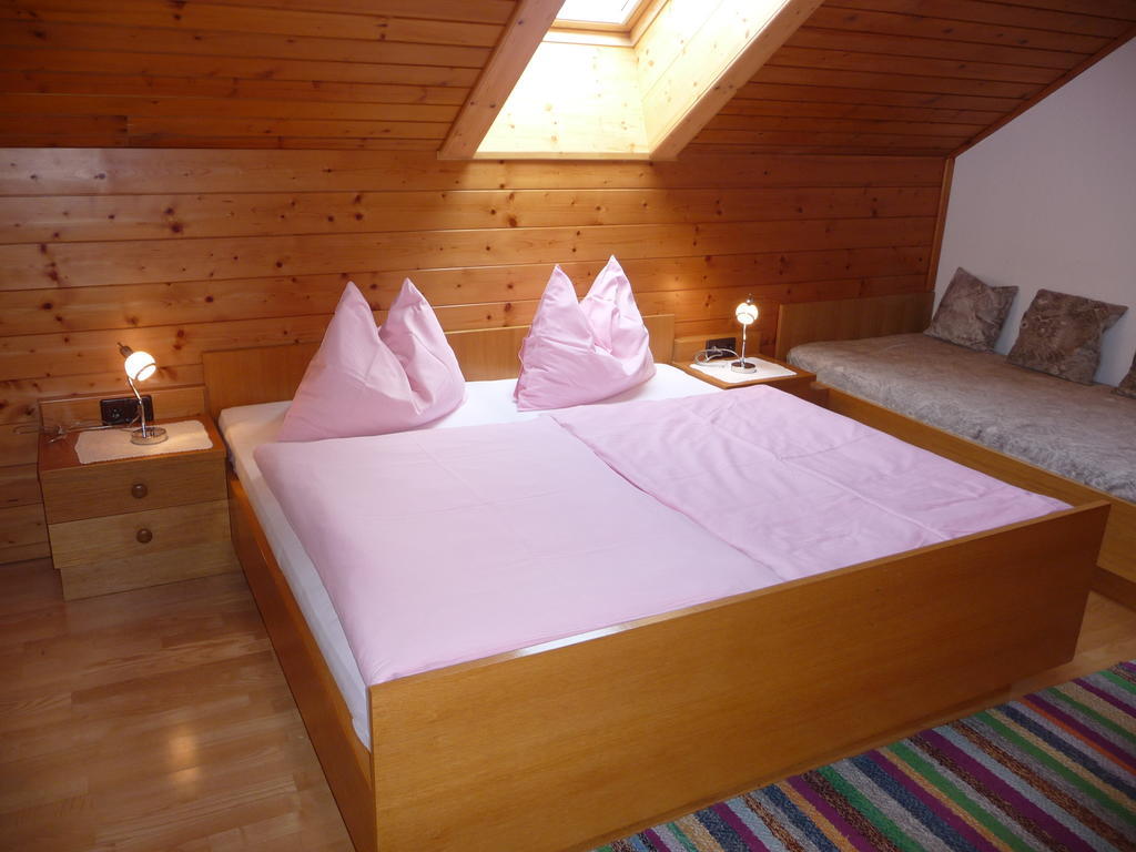 Gaestehaus Kuehnle Pichl bei Aussee الغرفة الصورة